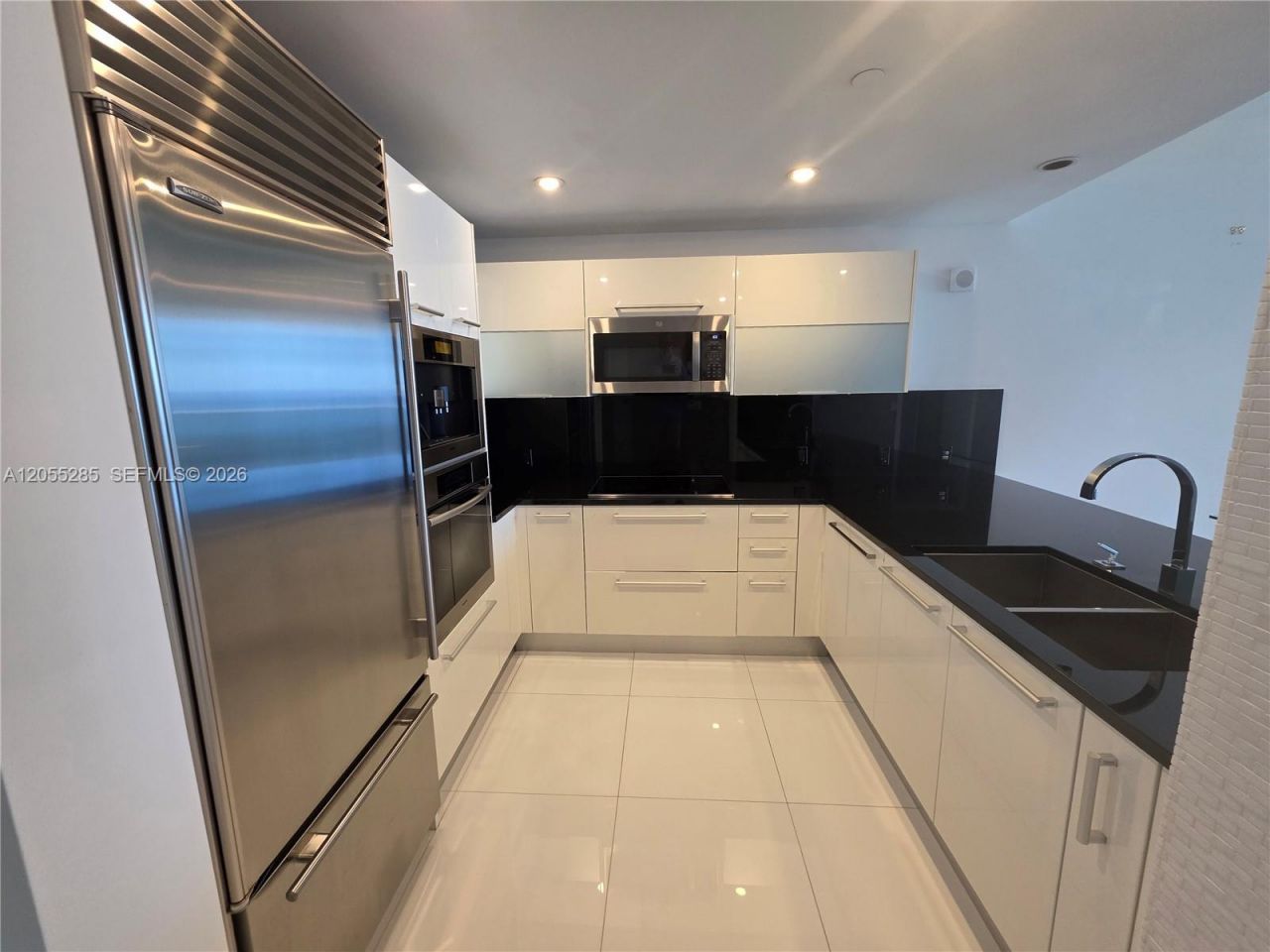 17121 Collins Av, Unit 2306, Sunny Isles Beach, FL 33160 Photo