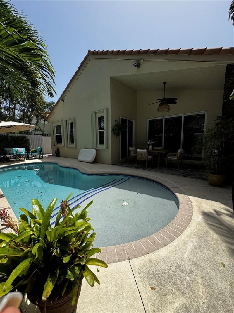 1773 NW 72nd Way , Pembroke Pines, FL 33024 Photo
