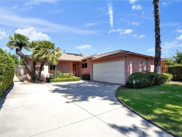 6860 Babcock Avenue , North Hollywood, CA 91605