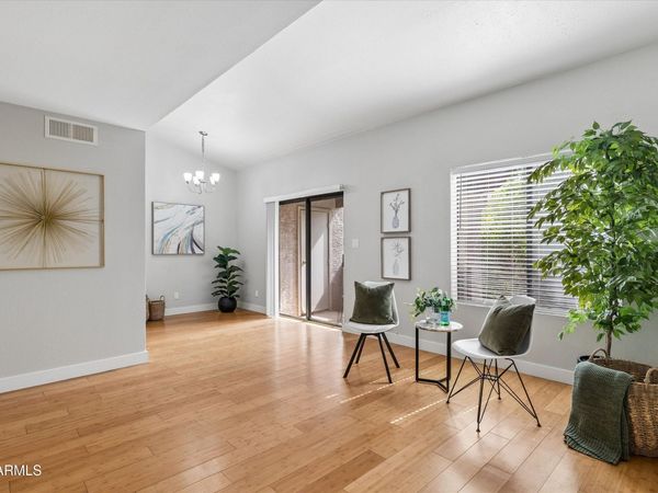 3102 E CLARENDON Avenue, Unit 206, Phoenix, AZ 85016