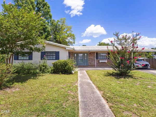 1804 Ulmer Lane , Chipley, FL 32428