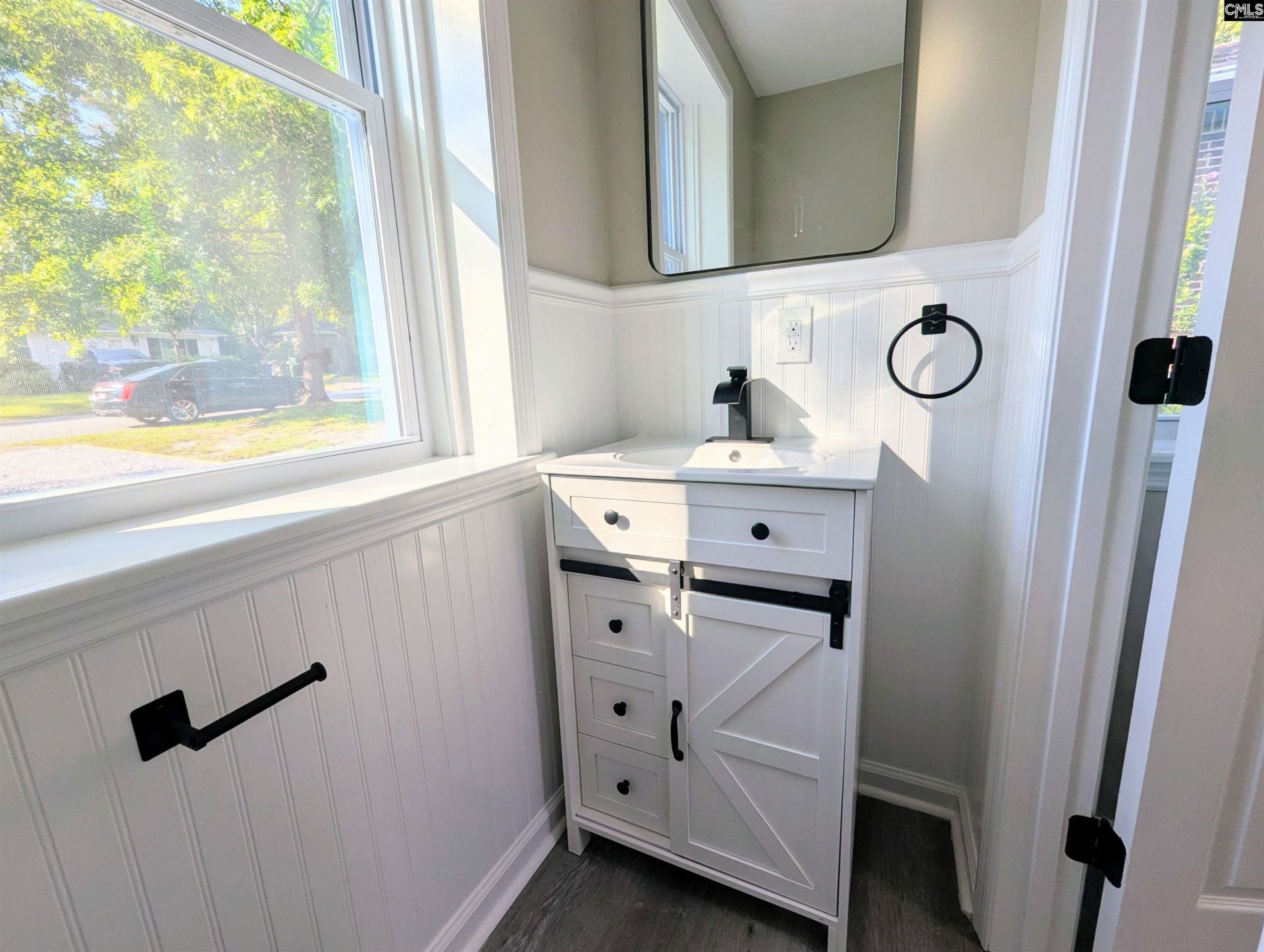 5112 Burke Avenue  Photo 16