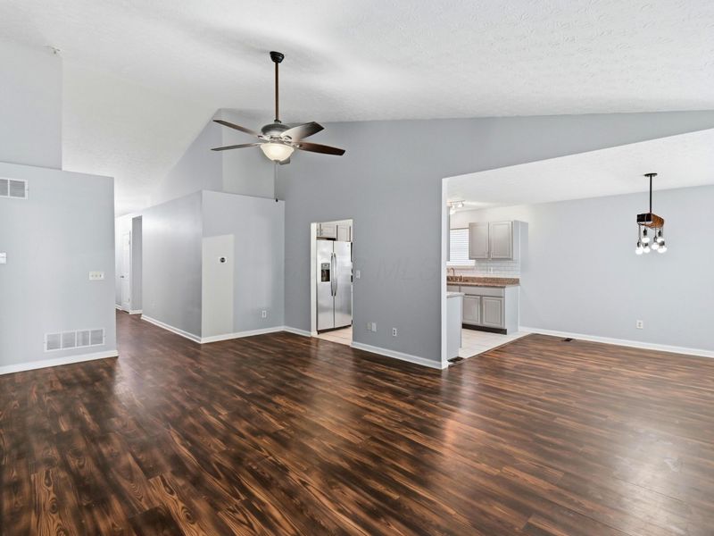 4598 Parkwick Drive, Columbus, OH 43228 Photo 8