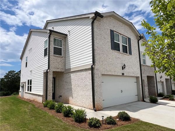 4508 Red Lion Place , Lawrenceville, GA 30044