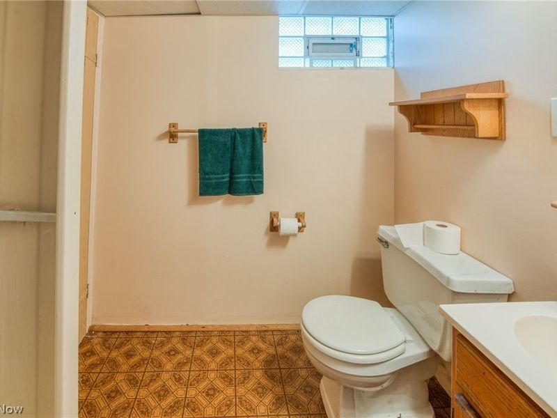 354 E 260th Street, Euclid, OH 44132 Photo 20