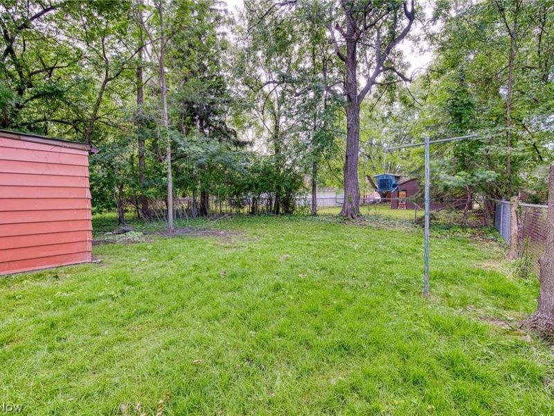 354 E 260th Street, Euclid, OH 44132 Photo 26