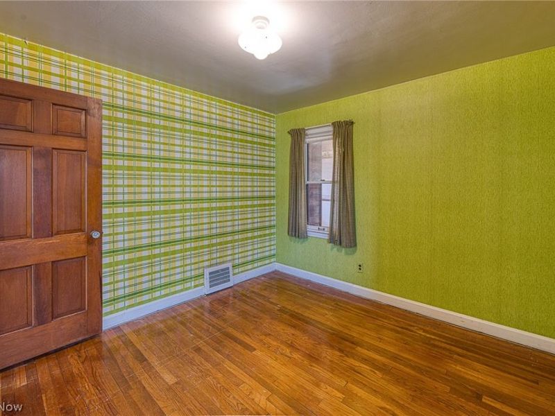 354 E 260th Street, Euclid, OH 44132 Photo 8