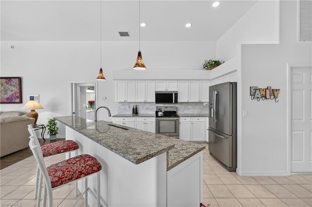 11690 Pinewood Lakes Dr , Fort Myers, FL 33913 Photo
