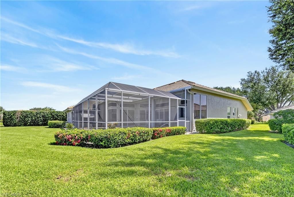 11690 Pinewood Lakes Dr , Fort Myers, FL 33913 Photo