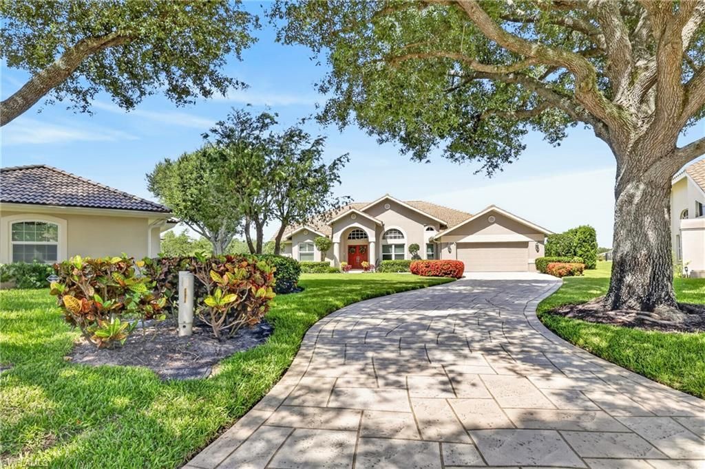 11690 Pinewood Lakes Dr , Fort Myers, FL 33913 Photo