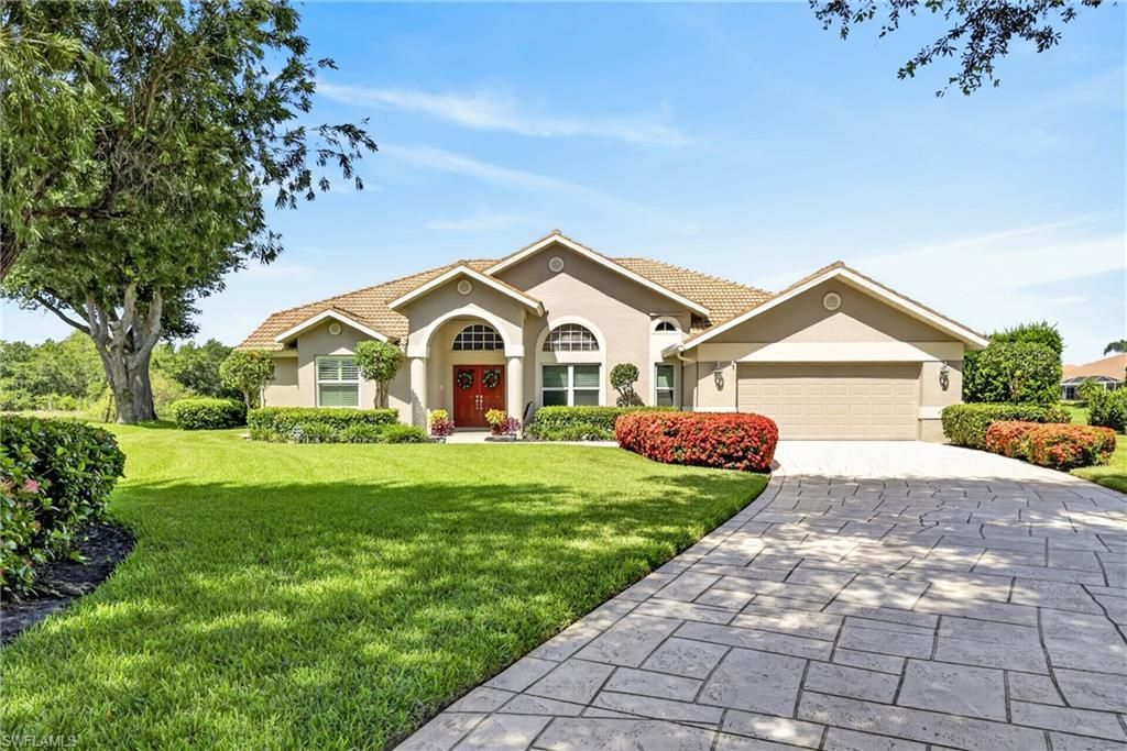 11690 Pinewood Lakes Dr , Fort Myers, FL 33913 Photo