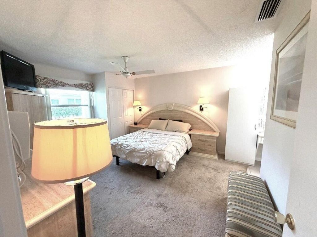 2541 Red Hibiscus Boulevard, Unit 31-B, Delray Beach, FL 33445 Photo
