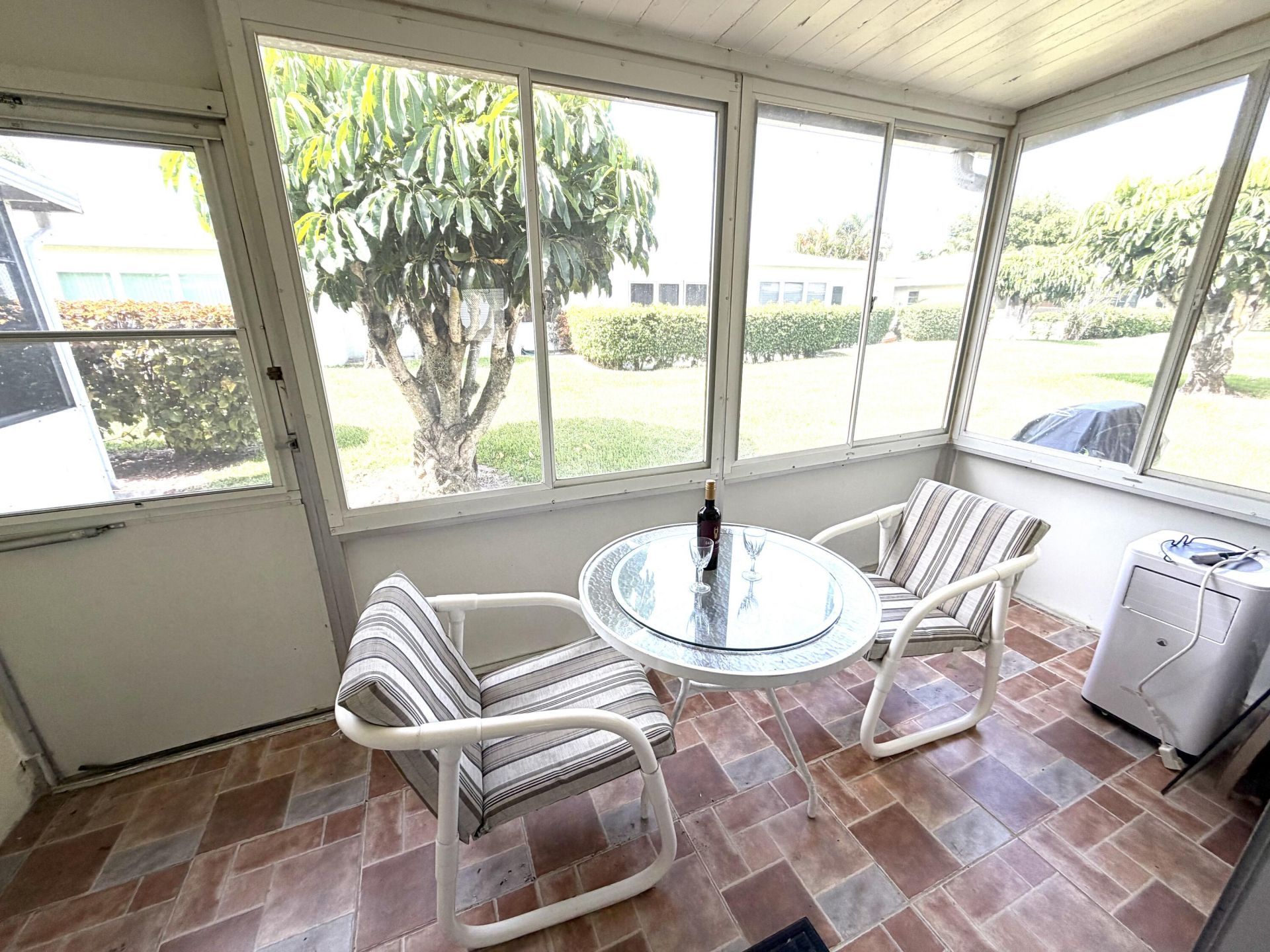 2541 Red Hibiscus Boulevard, Unit 31-B, Delray Beach, FL 33445 Photo