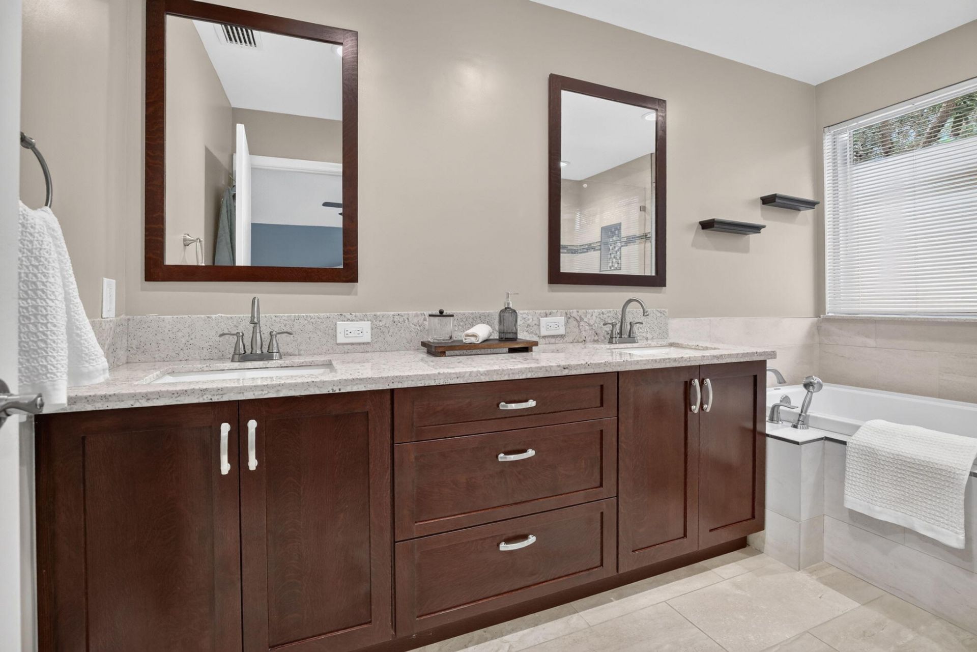 1131 NW 108th Avenue, Plantation, FL 33322 Photo