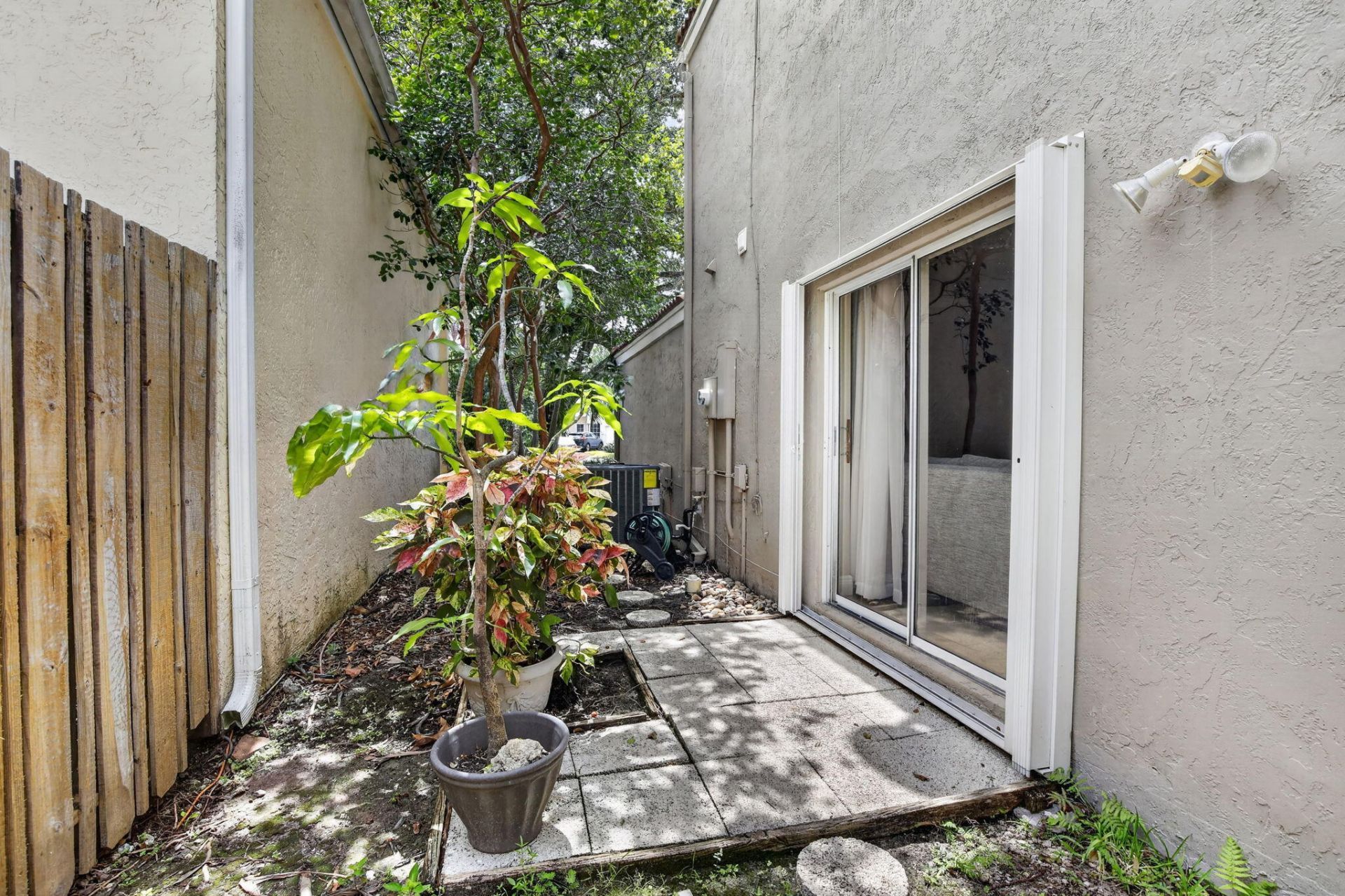 1131 NW 108th Avenue, Plantation, FL 33322 Photo