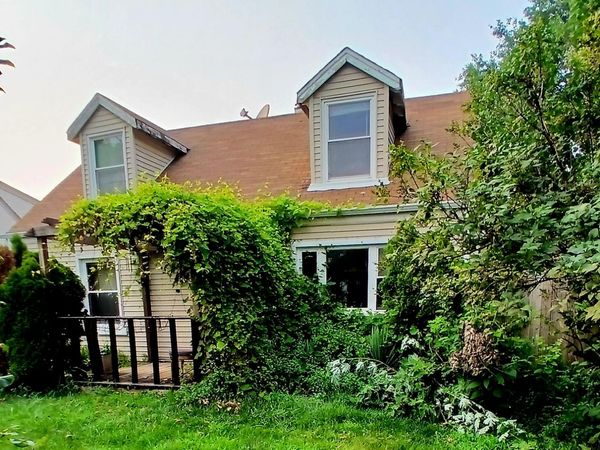 6810 W 95th Place , Oak Lawn, IL 60453