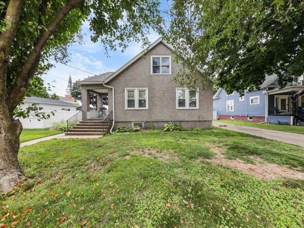 1614 7th Street , Peru, IL 61354