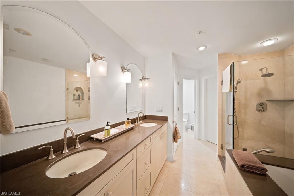 544 10th Ave S, Unit 202N, Naples, FL 34102 Photo