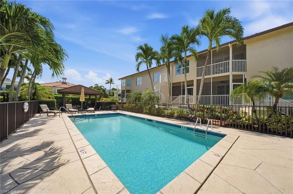 544 10th Ave S, Unit 202N, Naples, FL 34102 Photo