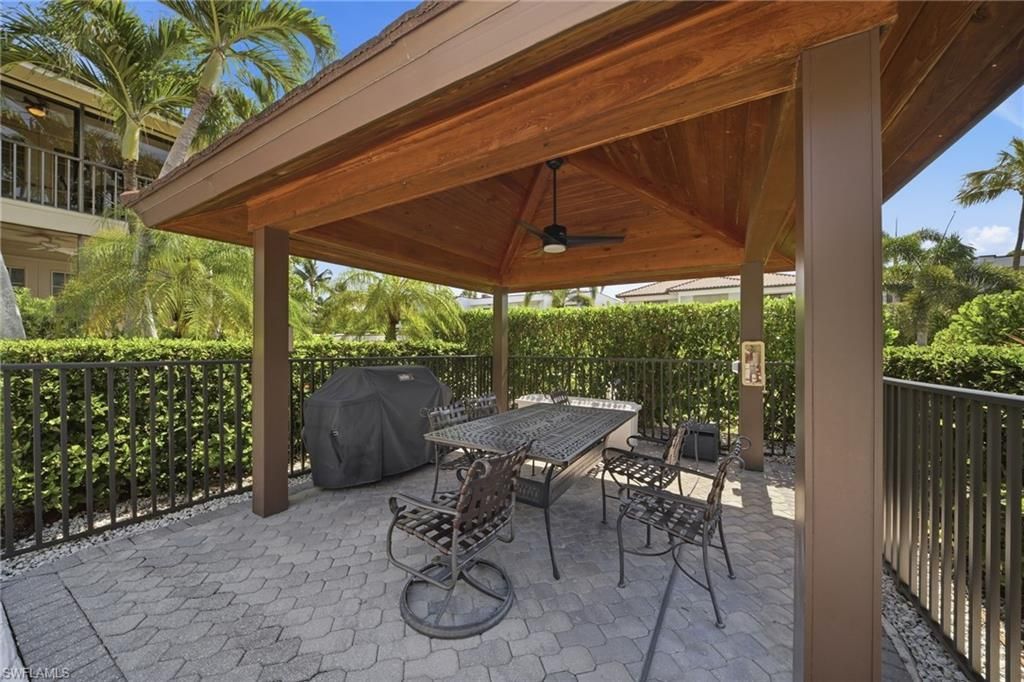 544 10th Ave S, Unit 202N, Naples, FL 34102 Photo