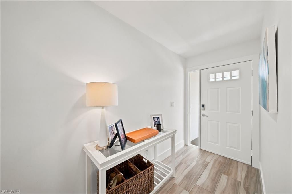 544 10th Ave S, Unit 202N, Naples, FL 34102 Photo