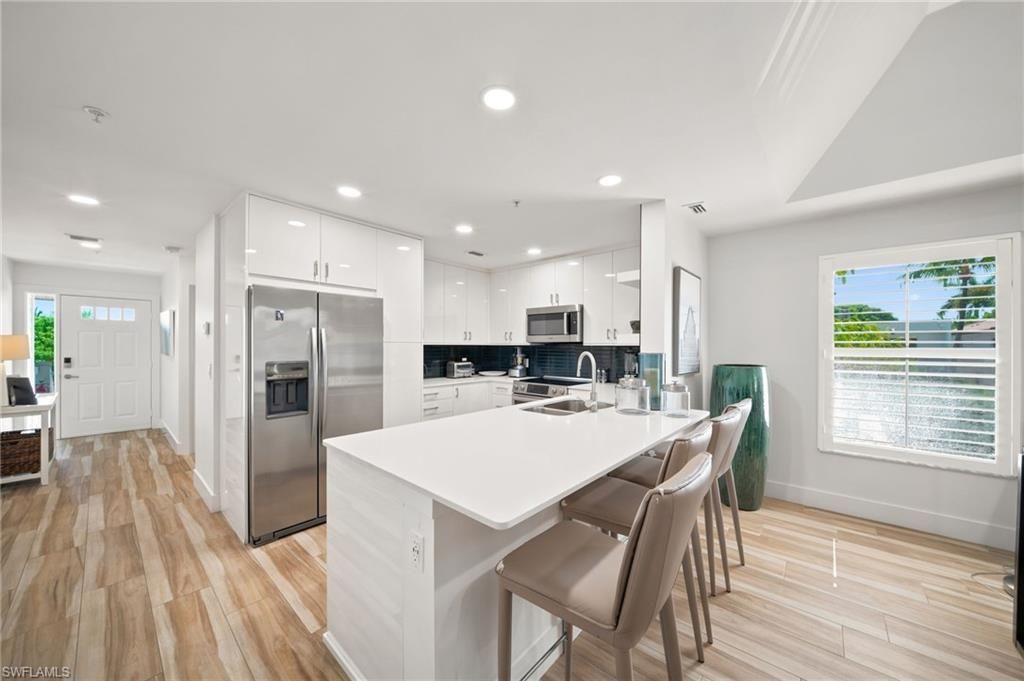 544 10th Ave S, Unit 202N, Naples, FL 34102 Photo