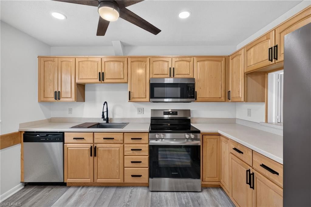 6913 Birdie Way, Fort Myers, FL 33919 Photo