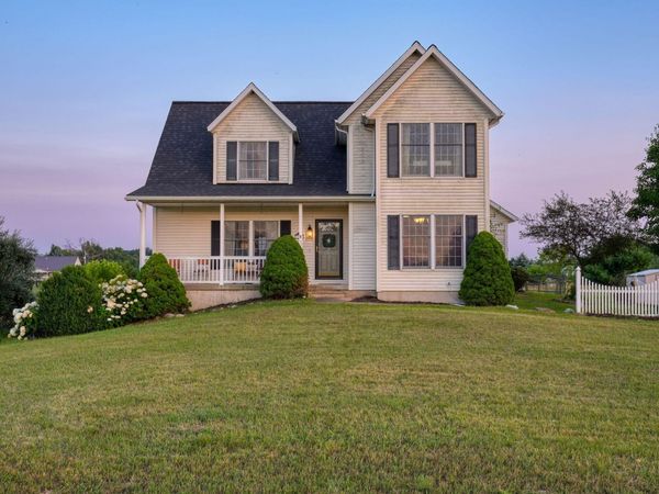11329 Rosemary Lane, Munith, MI 49259