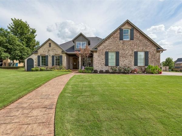 416 Oak Summit Road, Edmond, OK 73025