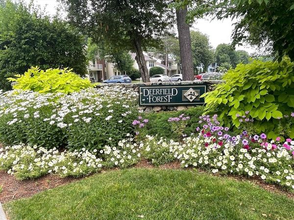 13 Walden Dr, Unit 5, Natick, MA 01760