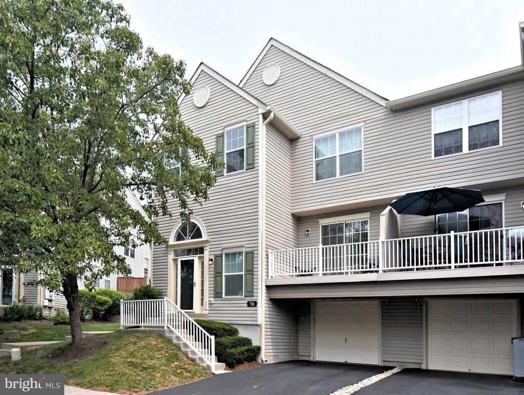 716 THORNHILL DRIVE , COLLEGEVILLE, PA 19426