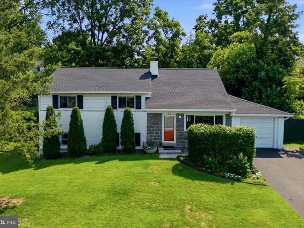 474 MARK LANE , KING OF PRUSSIA, PA 19406