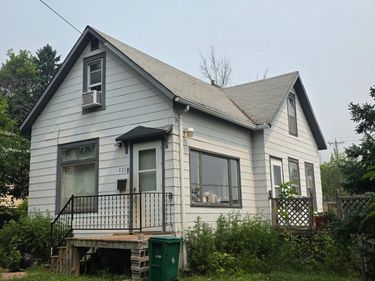 1110 N 8th Avenue E, Duluth, MN 55805