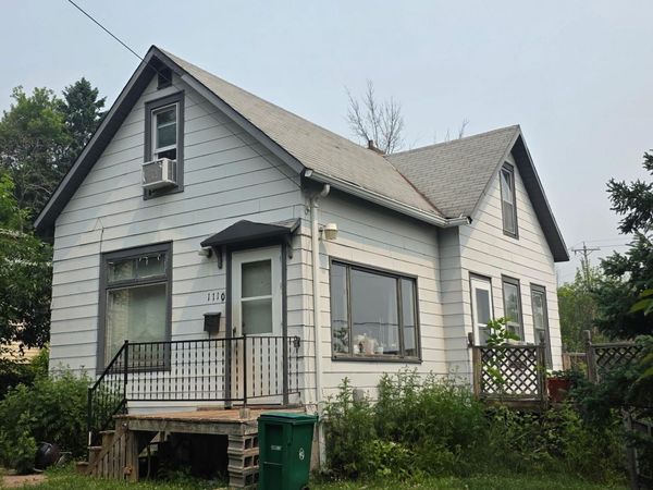 1110 N 8th Avenue E, Duluth, MN 55805