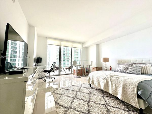 1300 Brickell Bay Dr , Unit 1205, Miami, FL 33131