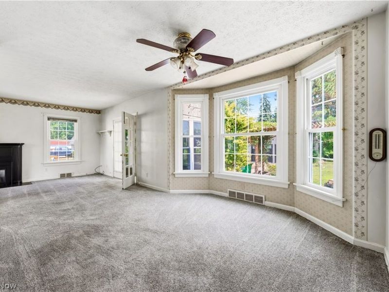28707 Gilchrist Drive, Willowick, OH 44095 Photo 12