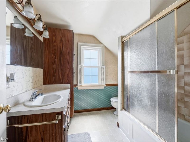 28707 Gilchrist Drive, Willowick, OH 44095 Photo 15