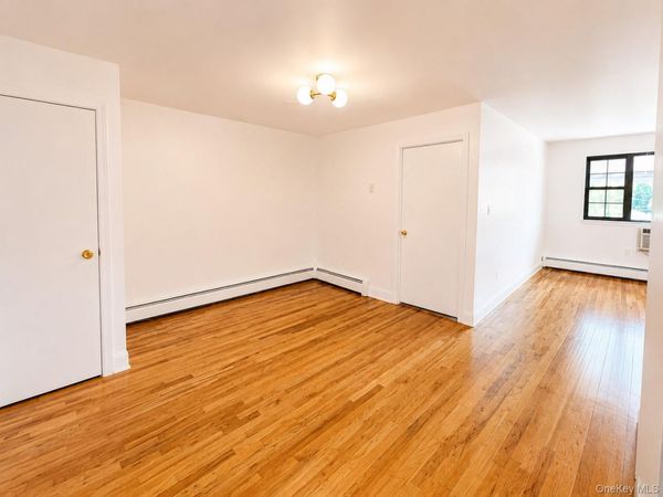 533 Soundview Avenue , Unit 3rd Floor, Bronx, NY 10473