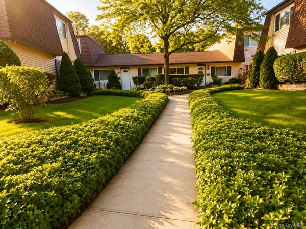 141 Feller Drive , Unit 141, Central Islip, NY 11722