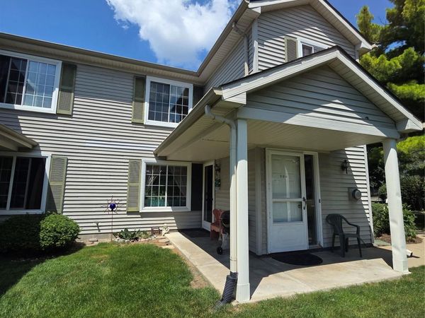 902 Saybrook Drive, Waterford Township, Mi 48327