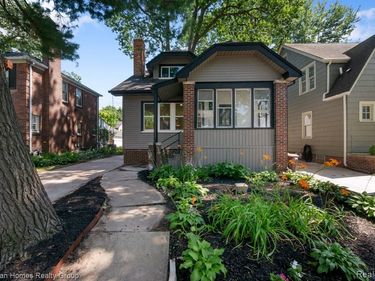 62 Wellesley Dr. Drive, Pleasant Ridge, MI 48069