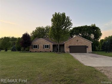 5555 Troika Trail, Dryden Twp, MI 48428