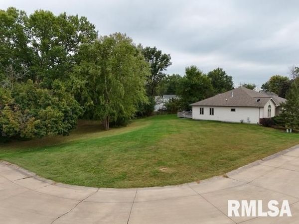 Lot 12 HIDDEN VALLEY Circle , Davenport, IA 52804
