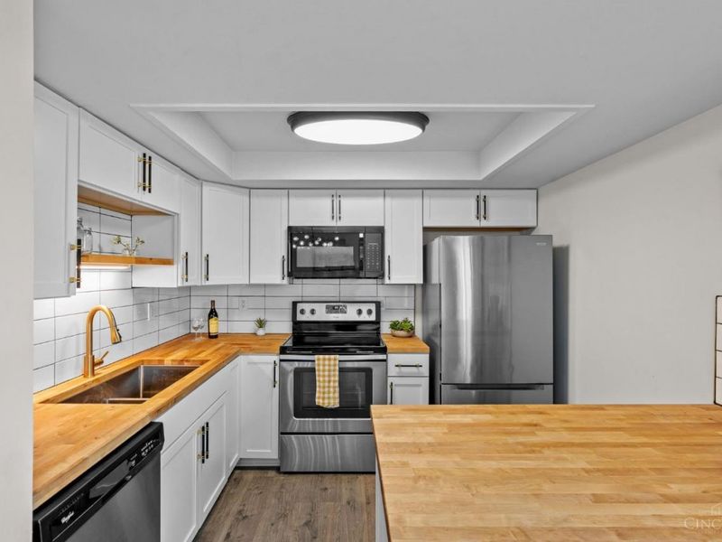 2717 N Kings Arms Circle, Centerville, OH 45440 Photo 13