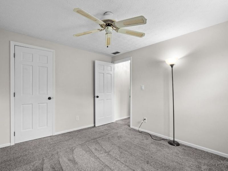 2717 N Kings Arms Circle, Centerville, OH 45440 Photo 21