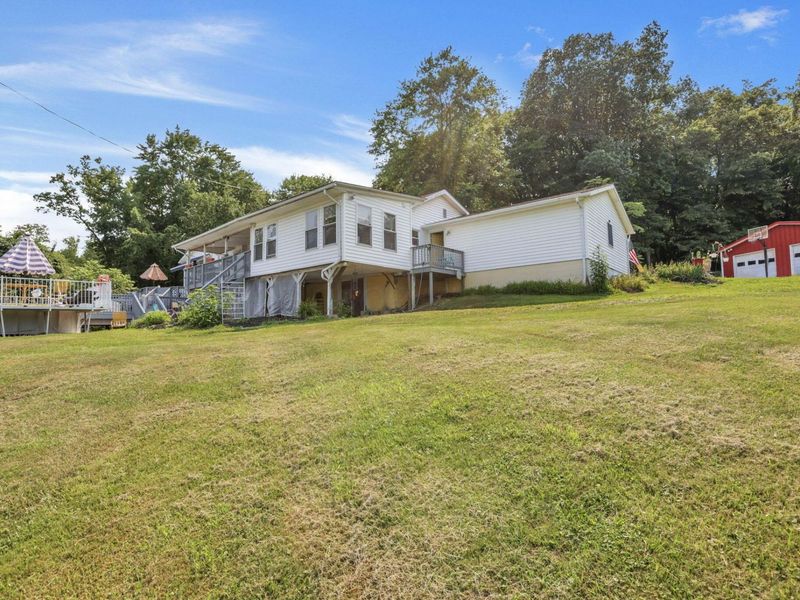 8879 National Road SE, Thornville, OH 43076 Photo 14