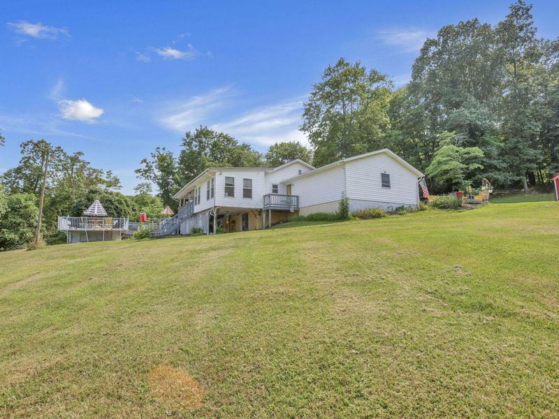 8879 National Road SE, Thornville, OH 43076 Photo 15