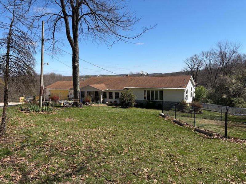 8879 National Road SE, Thornville, OH 43076 Photo 6