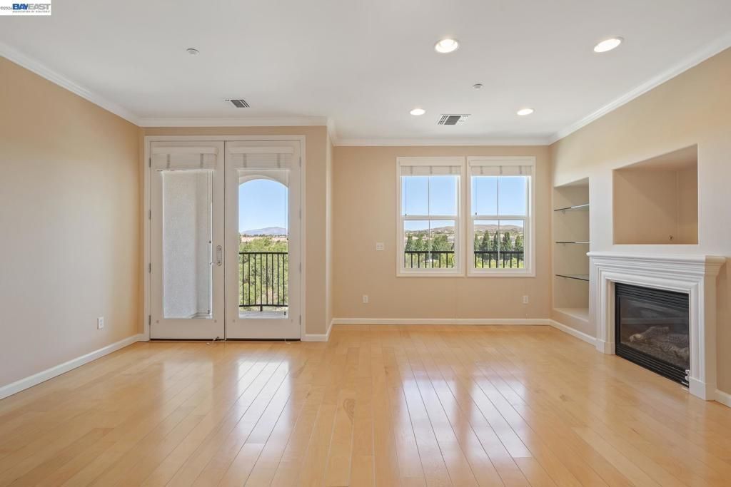 3290 Maguire Way, Unit 412, Dublin, CA 94568 Main Photo