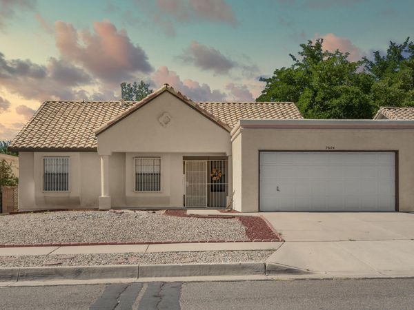 7604 Elderwood Drive NW, Albuquerque, NM 87120